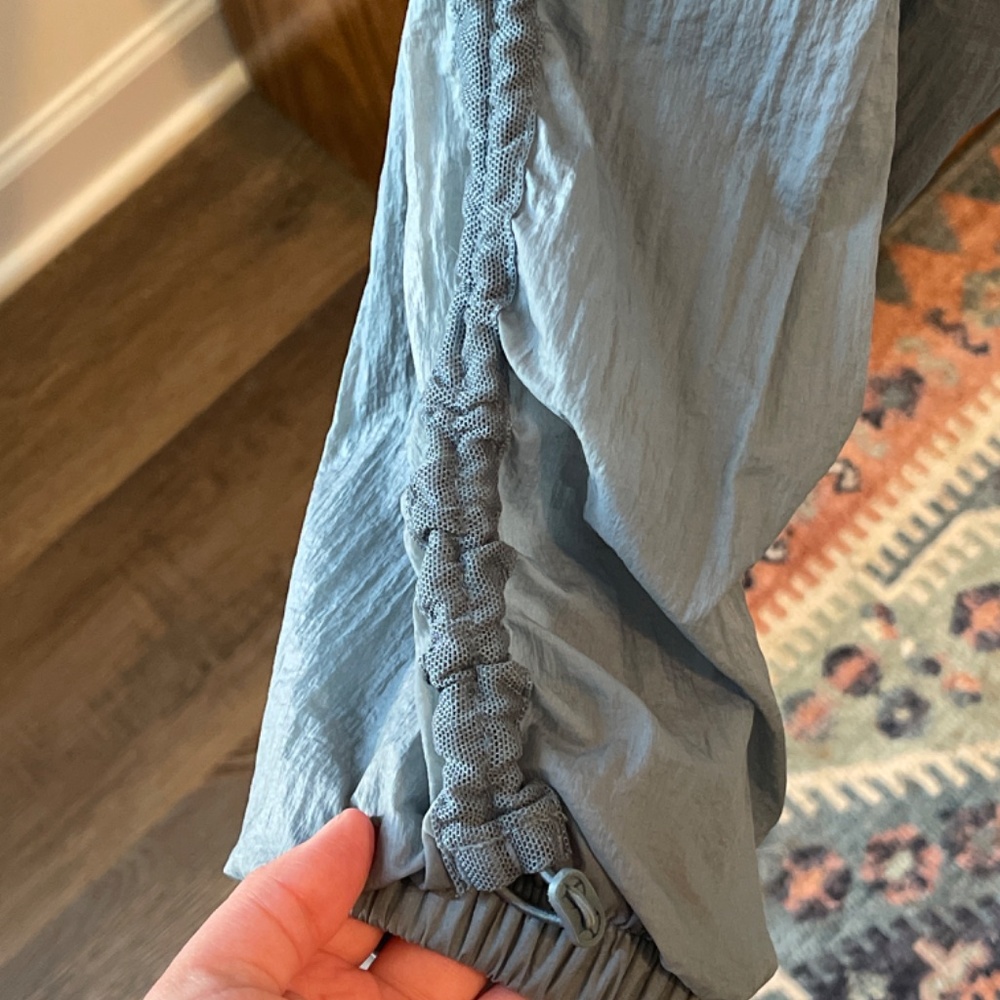 Full-Zip w/Drawstrings - Picture 3 of 4